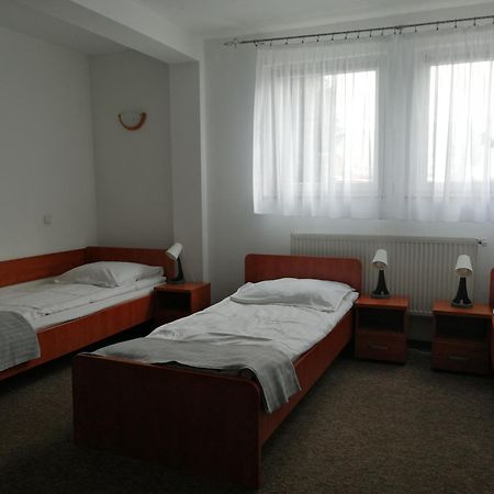 Dąbrowa Górnicza Hotel Dabrowiak מראה חיצוני תמונה